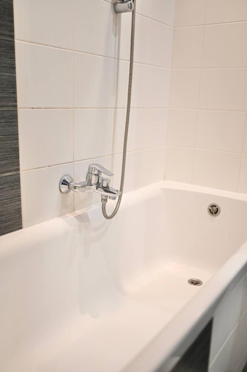 Apartament Dwa Oddzielne Pry Metro Kondratowicza *